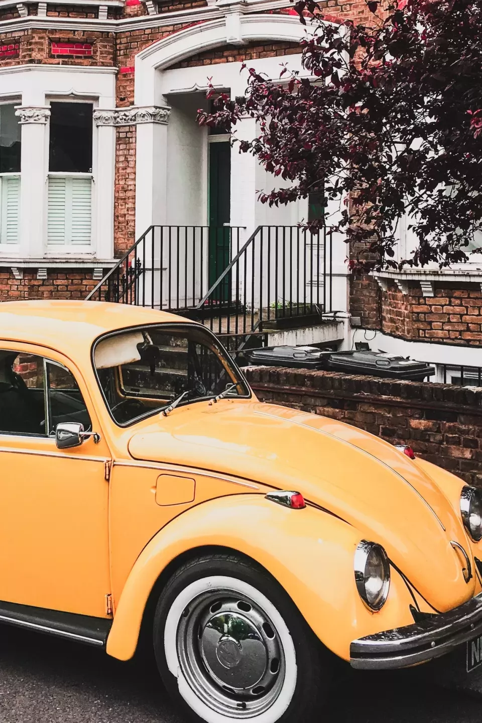 Volkswagen Beetle efsane araçlar arasında yerini almıştır. Peki, vosvos tarihi nasıldır, ne zaman üretimi başladı? İşte merak edilenler... Texas Travel, City Travel, Travel Usa, Europe Travel, Berlin Travel, Disney Travel, Family Vacation Destinations, Vacation Deals, Vacation Packages