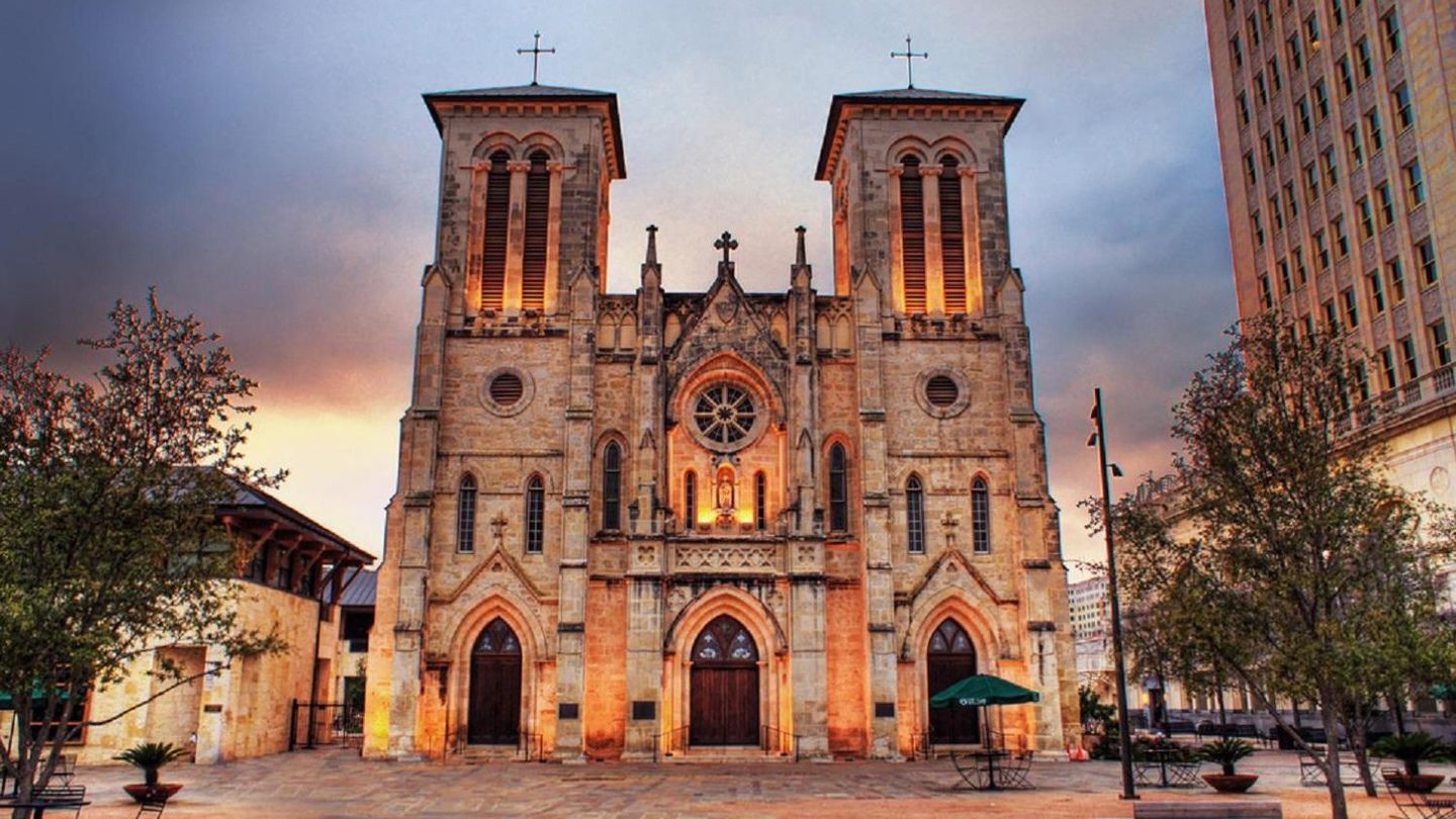 to San Fernando Cathedral San fernando cathedral, Cathedral