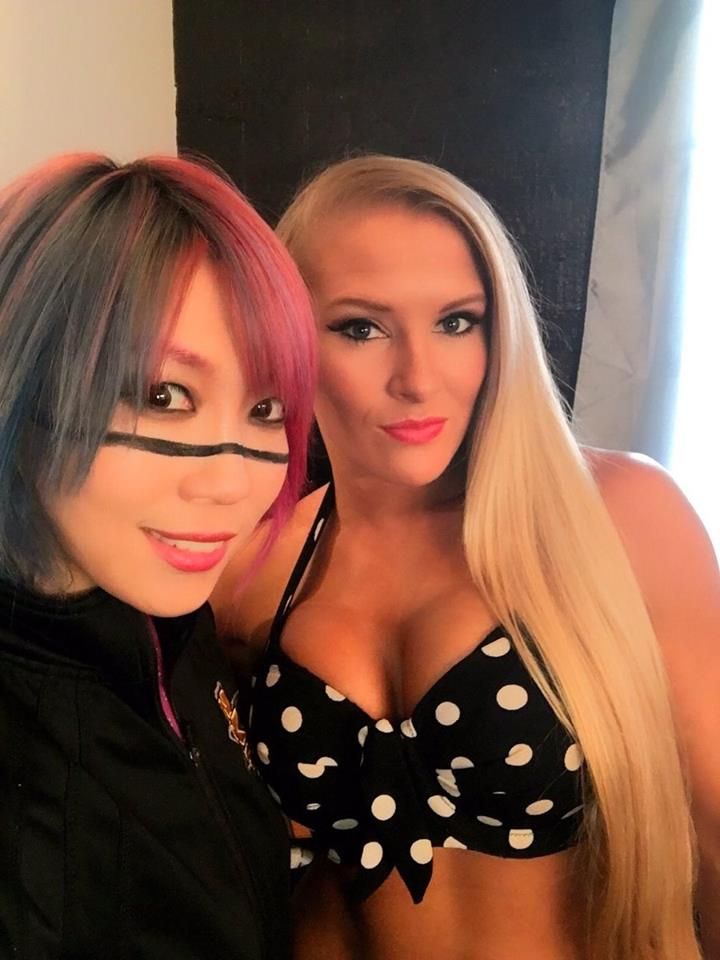 Asuka And Lacey Evans Macey Estrella Wwe Girls
