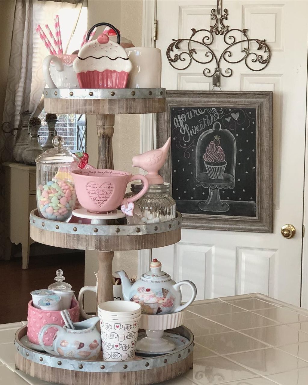 34 Stunning Valentine Kitchen Decor Ideas You Can Try In 2020 Cupcake Kitchen Decor Decor Tray Decor