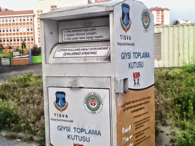 Eryaman Da Insanlik Olmus Vakif Yoksullar Icin Topluyor Hirsizlar Caliyor Vatandas Seyrediyor Isyeri Ankara Haber