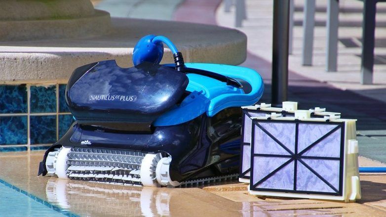 Top 10 Best In Ground Robotic Pool Cleaners Of 2019 Buying Guide Any Top 10 Swimming Pool Cleaners Automatic Pool Cleaner Best Robotic Pool Cleaner