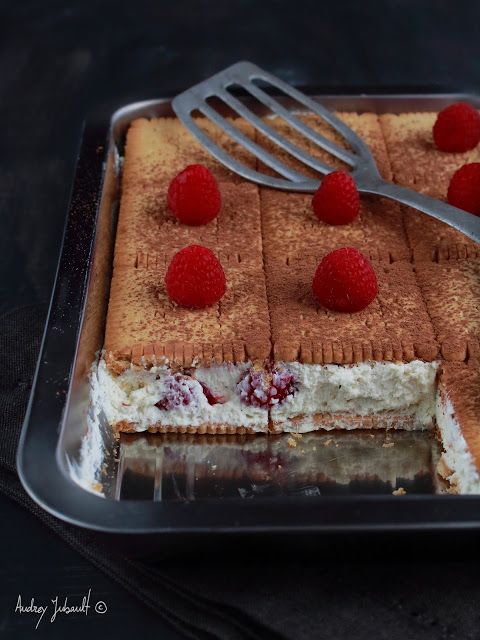 Gateau De Petits Beurre Aux Framboises Recette Gateau Petit Beurre Gateau Sans Cuisson Gateaux Et Desserts Gateau De Petits Beurre Aux Framboises Recette Gateau Petit Beurre Gateau Sans Cuisson Gateaux Et Desserts