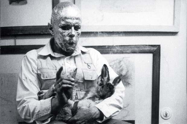 How to Explain Pictures to a Dead Hare, Joseph Beuys Performance art