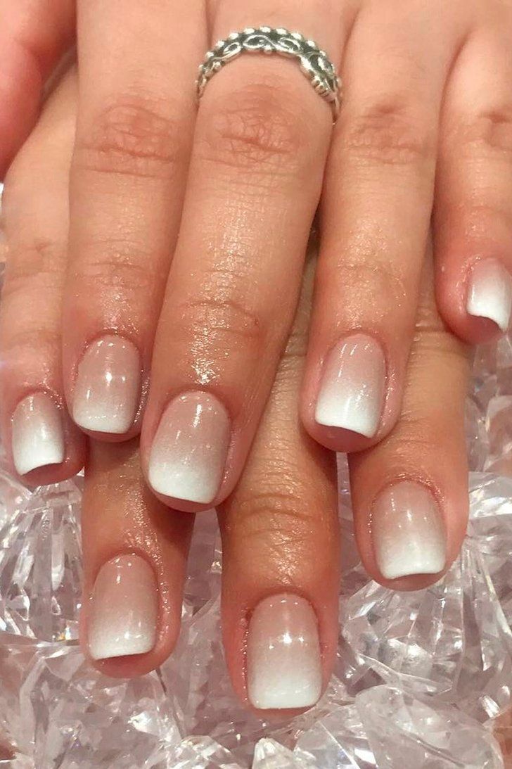 This Hack Makes a French Manicure Looks Incredible on Short Nails ...