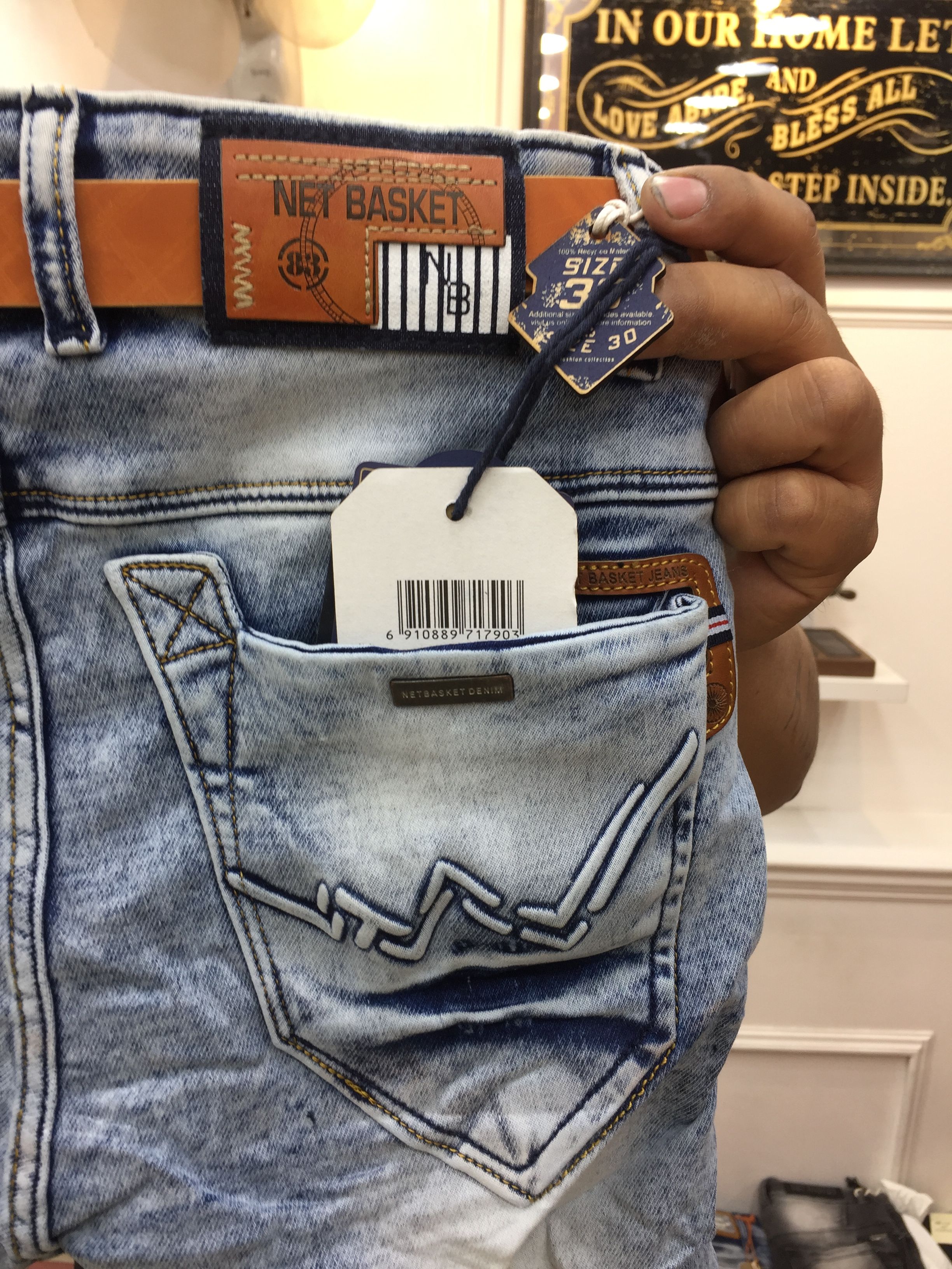 Pin By Netbasket Jeans On Netbasket Jeans Denim Jeans Fashion Mens Jeans Pockets Jean Pocket Designs