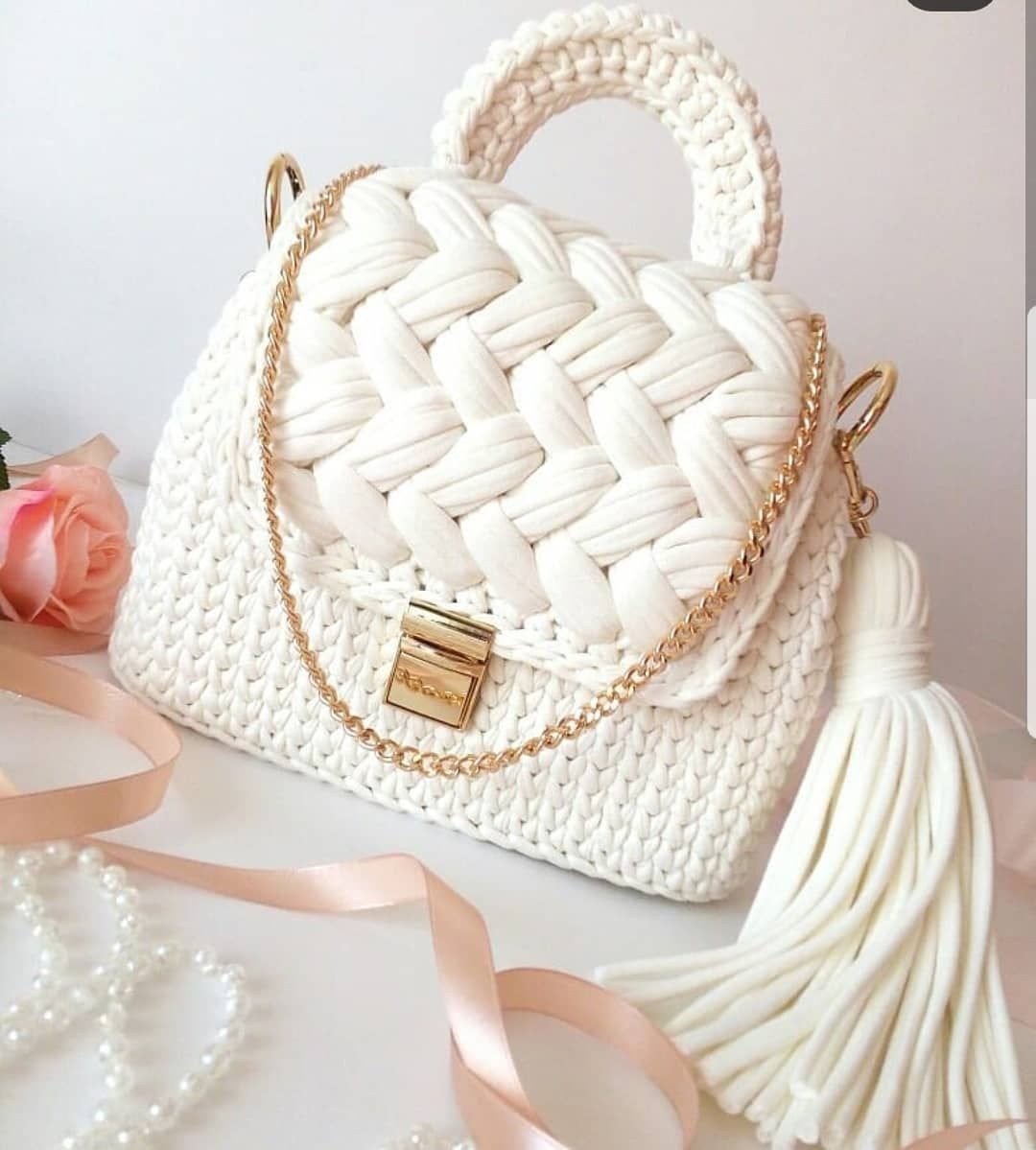 Sac A Main Panosundaki Pin