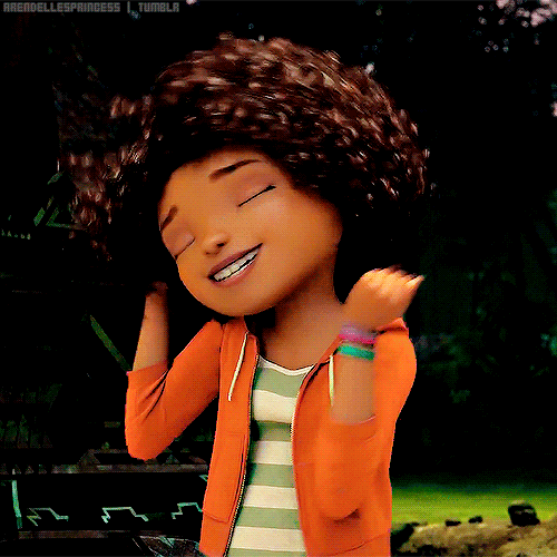 Raquel. Parabéns, muitas felicidades, saúde e grandes conquistas em seus projetos de vida com as ricas bençãos de Deus. FELIZ ANIVERSÁRIO! Gif Pictures, Images Gif, Funny Images, Anim Gif, Animated Gif, Dreamworks Home, Feliz Gif, Curly Hair Styles, Natural Hair Styles
