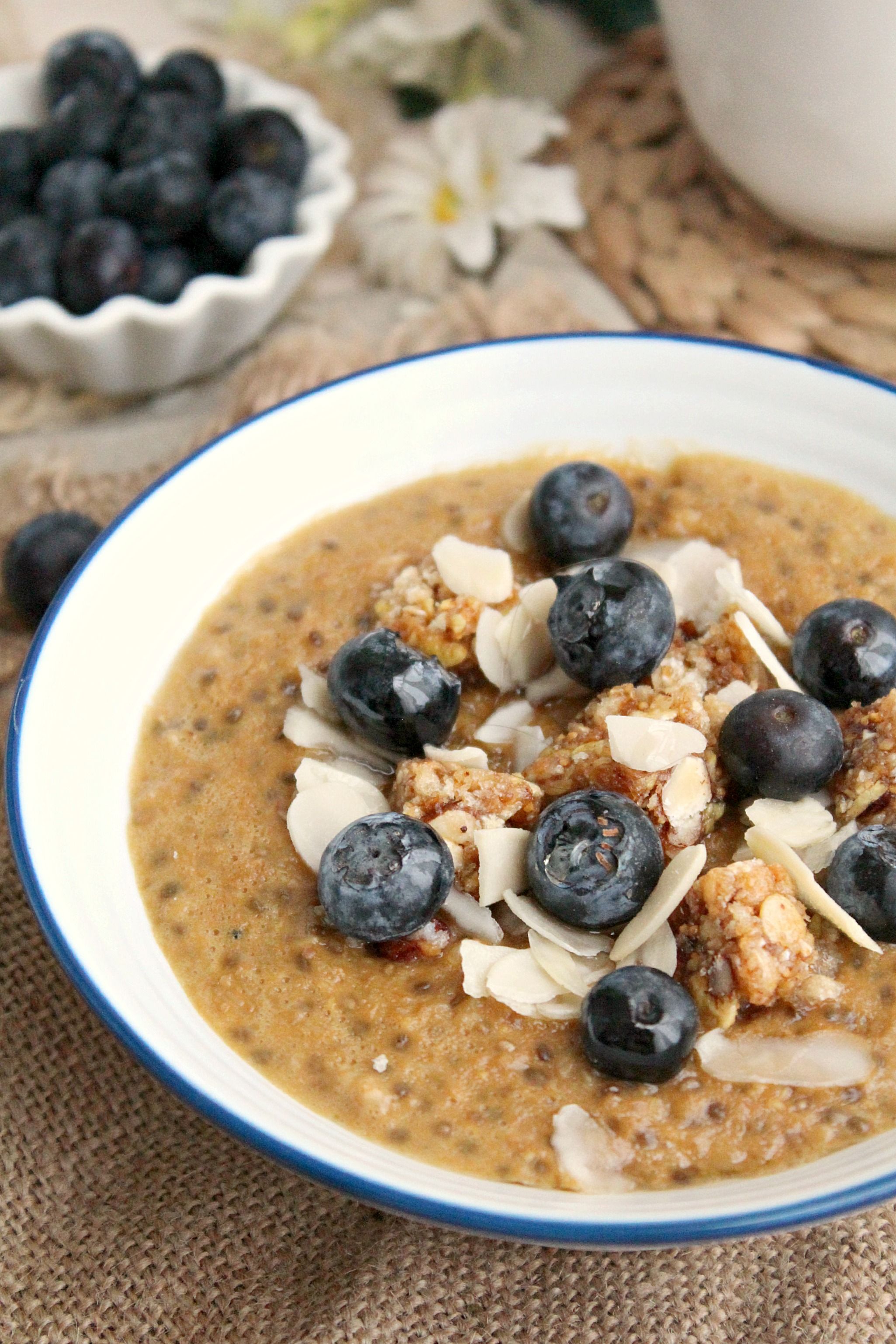 This Semolina Tahini Porridge Recipe Makes Winter MorningsBearable pics This Semolina Tahini Porridge Recipe Makes Winter MorningsBearable images