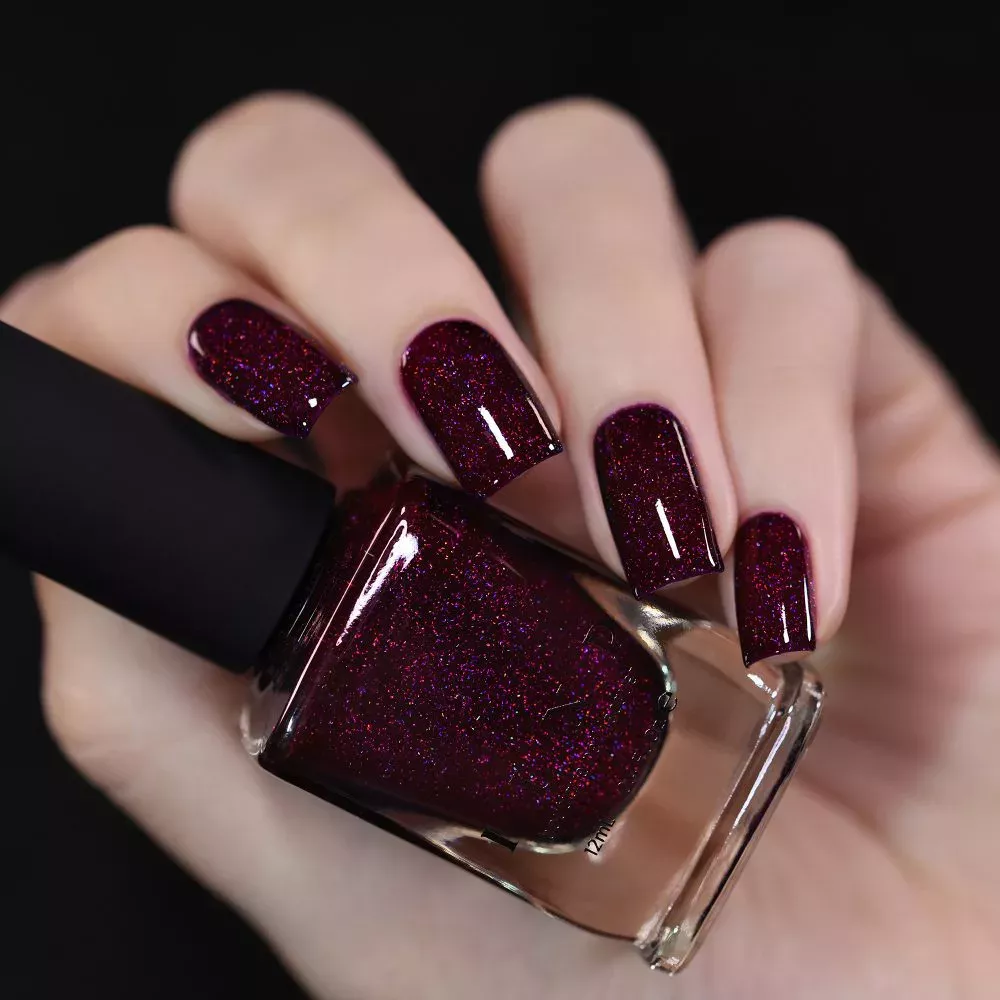 Madeline - Delicious Dark Berry Holographic Nail P Madeline - Delicious Dark Berry Holographic Nail P