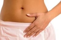 síntomas frecuentes de micción y dolor abdominal