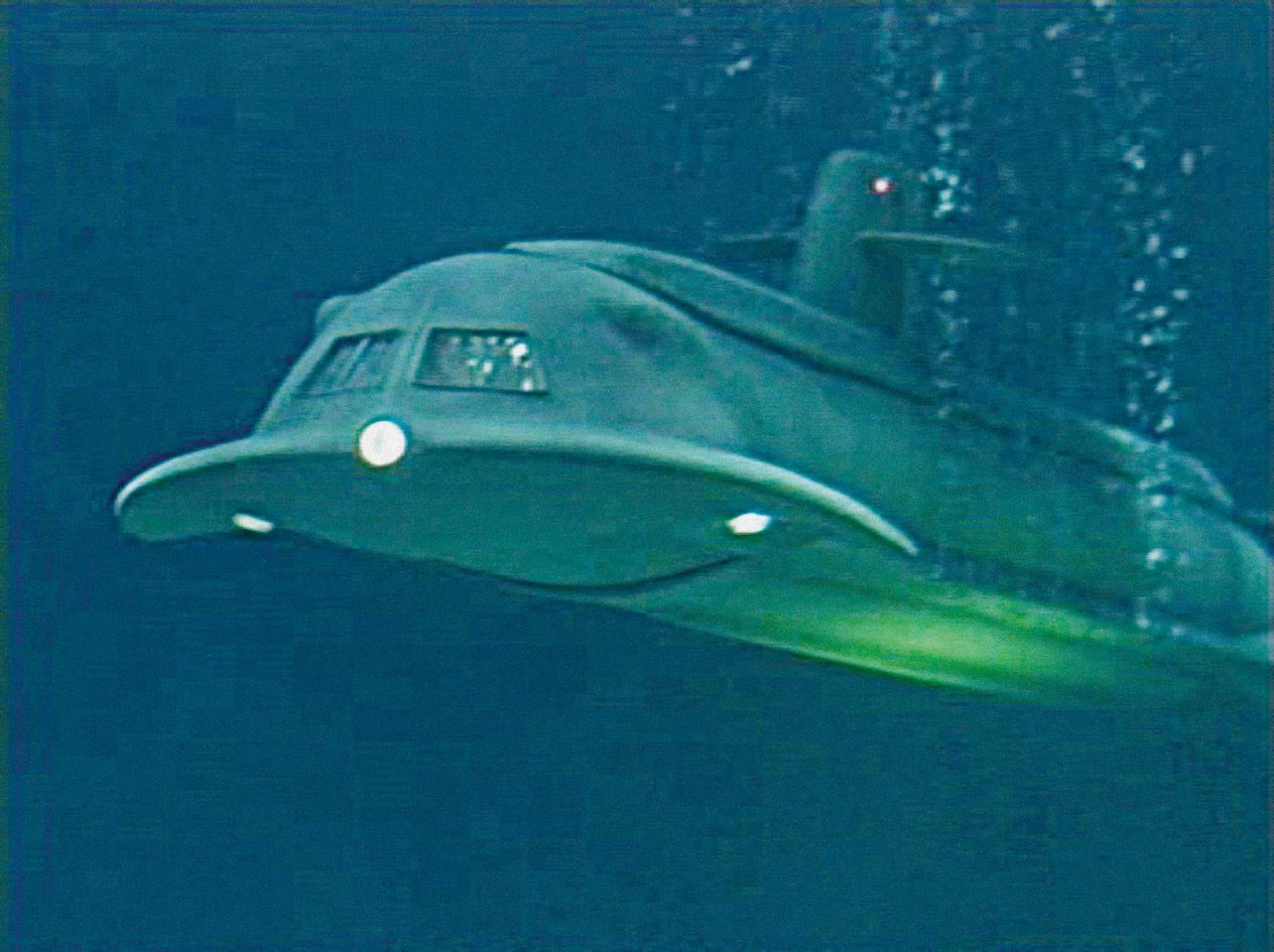 Seaview Descends A Photo On Flickriver Old Tv Submarine Movie Voyage Seaview Descends A Photo On Flickriver Old Tv Submarine Movie Voyage