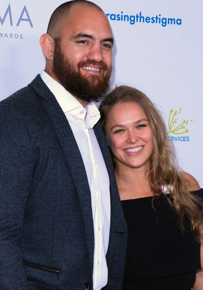 Uriah hall dating ronda rousey