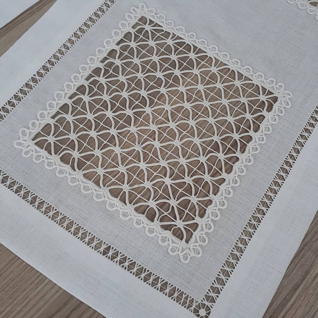 File, Bath Mat, Rugs, Instagram, Home Decor, Farmhouse Rugs, Decoration Home, Room Decor, Home Interior Design