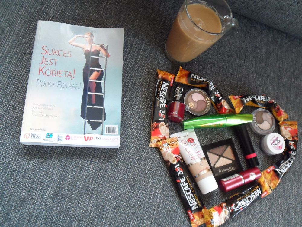 Aromatyczną kawę NESCAFE 3in1 Warmy Caramel uwielbiam pić w domu, relaksując się czytając książkę lub testując nowe kosmetyki. To idealne dopełnienie dnia! #Nescafe3in1 #noweSmakiNescafe3in1 #vanillanescafe3in1 #caramelnescafe3in1 Nescafe, Caramel, Polka, Sticky Toffee, Candy, Fudge