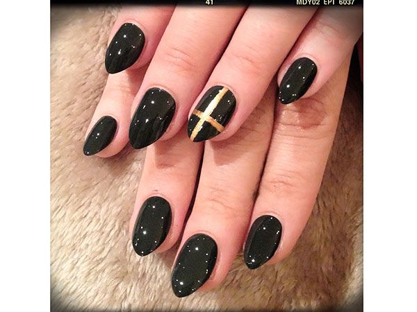 Demi Lovato S Nail Art Kits I M Not Going To Follow Any Rules Demi Lovato Nail Art