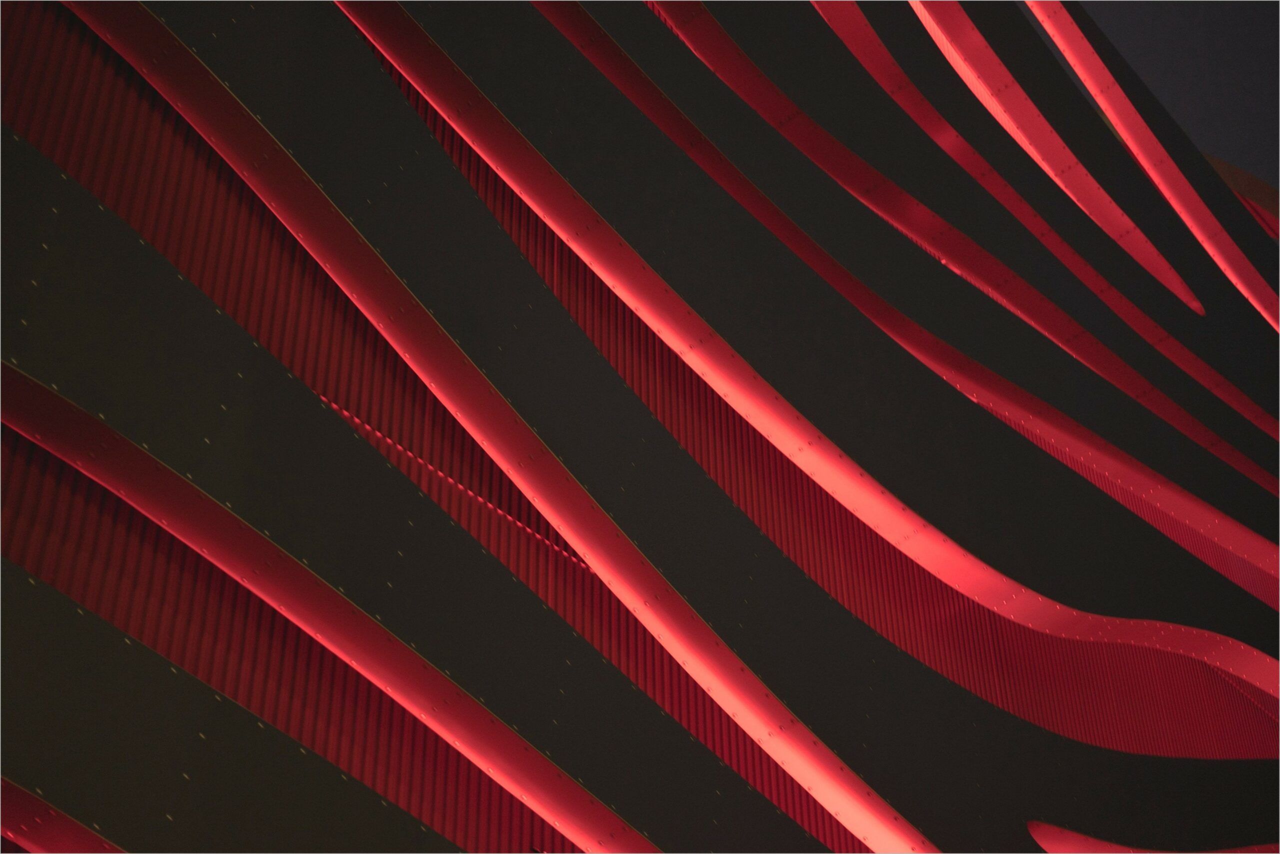 Red Metal 4k Wallpaper Wallpaper Pattern Images Photo Logo