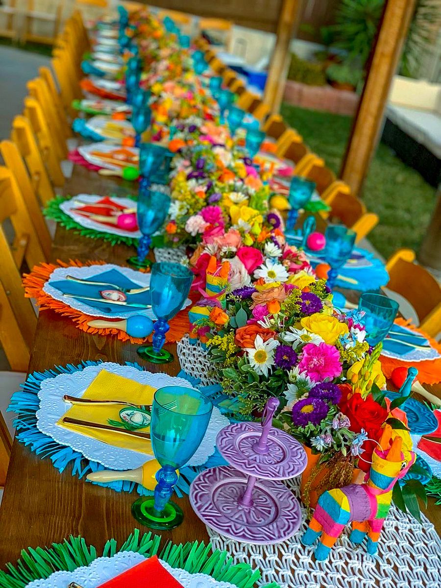 Fiesta birthday Party Flowers En 2022 Centro De Mesa Mexicano fiesta-birthday-party-flowers-en-2022-centro-de-mesa-mexicano