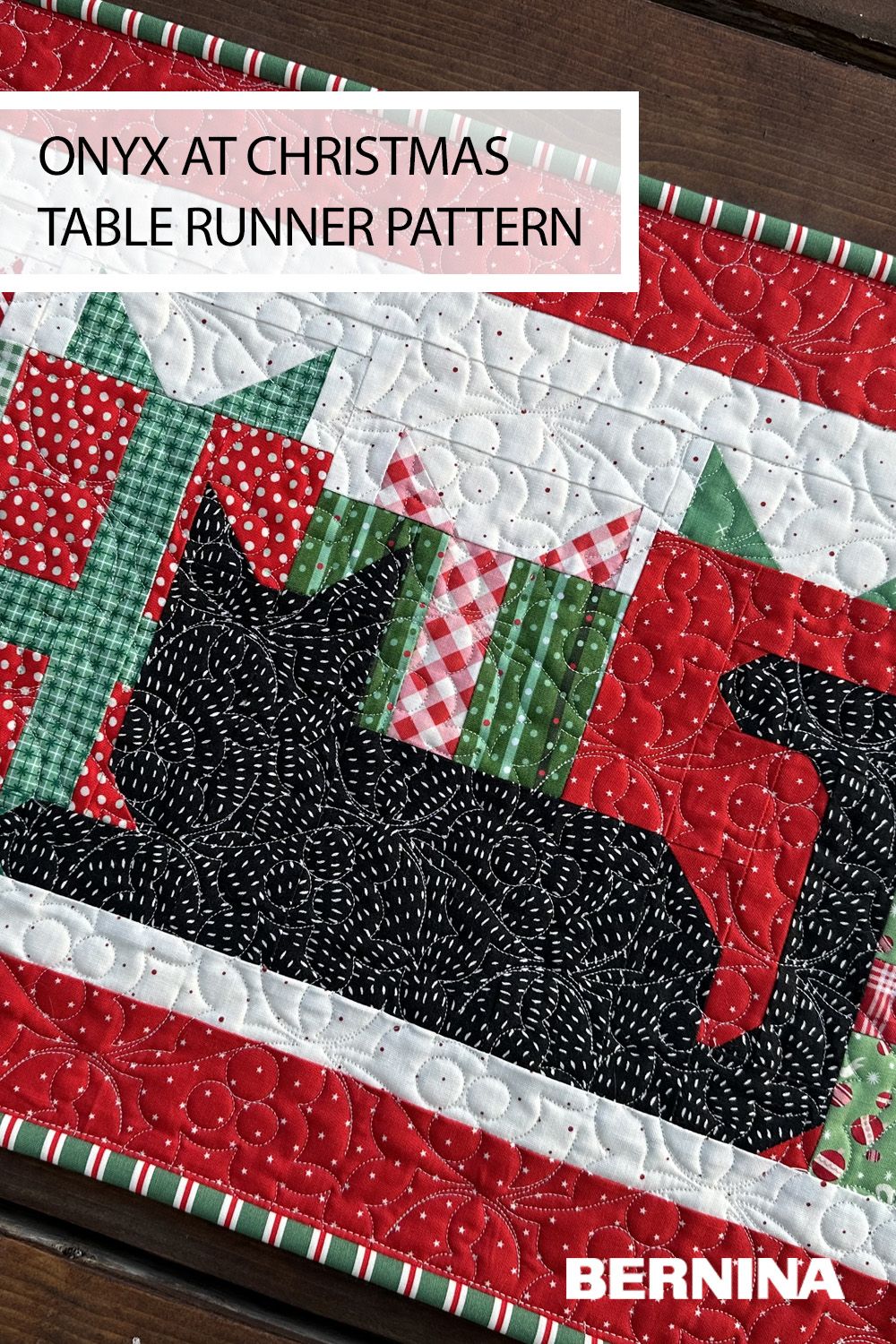 Onyx at Christmas Table Runner Pattern