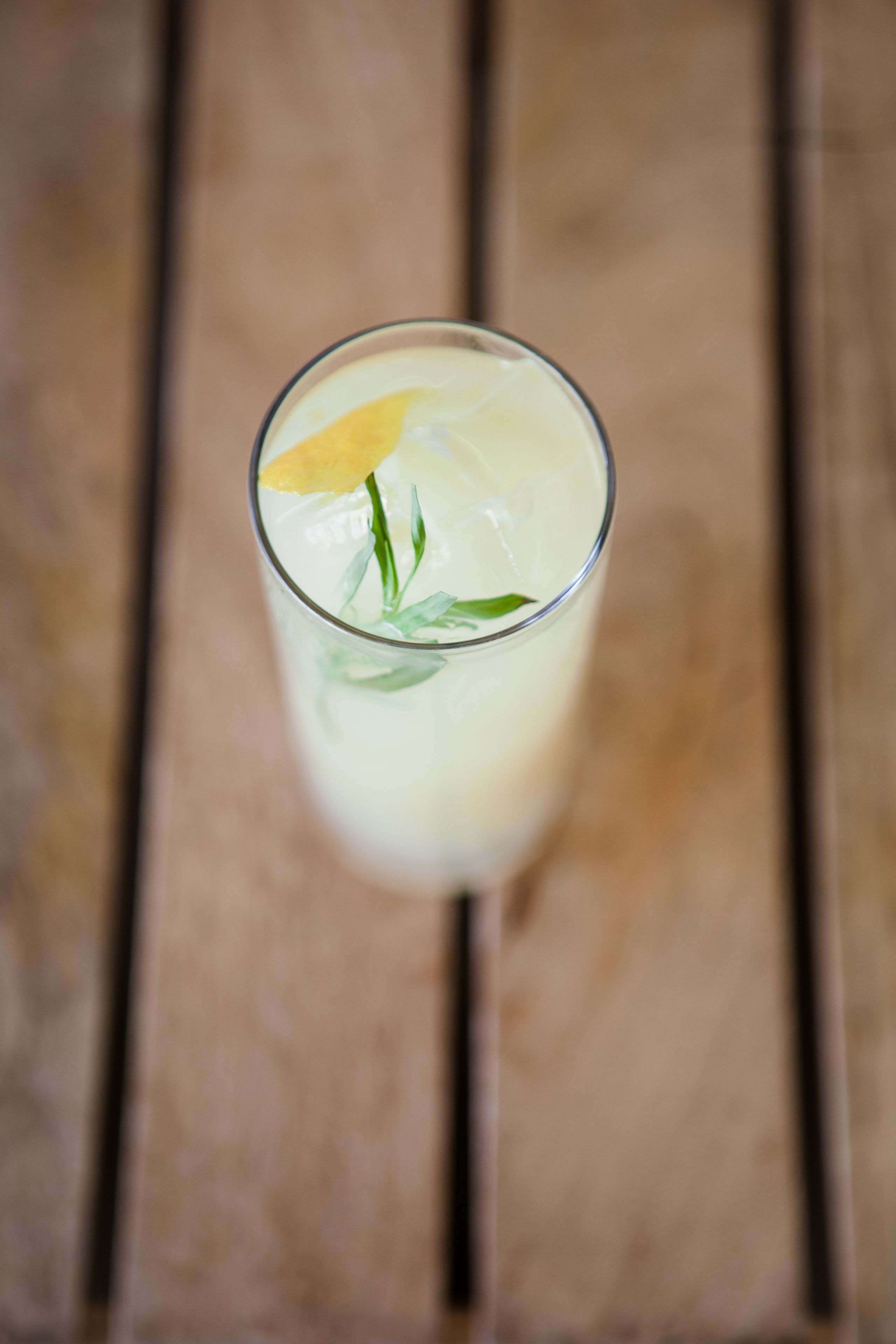 Tarragon: drink recipe. Soft drinks 31 Tarragon: drink recipe. Soft drinks 15