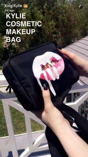 Kylie S Birthday Collection Makeup Bag Simmidelrey Kylie