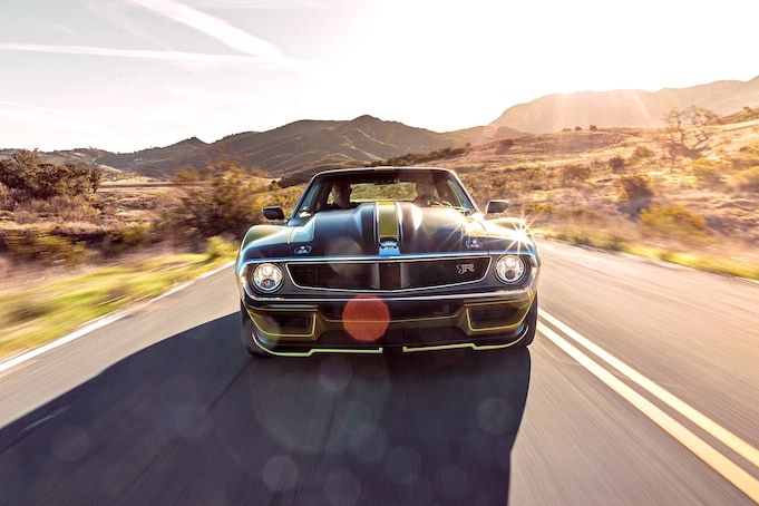 Exploring Superlatives with Ringbrothers’ 1972 AMC Javelin AMX Defiant!