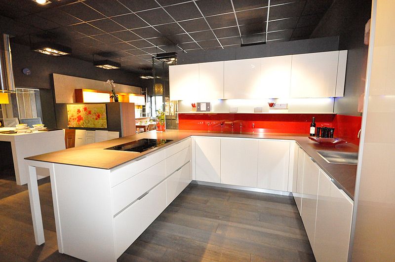 A Splash Of Orange Across The Kitchen Decoist Accents A Splash Of Orange Across The Kitchen Decoist