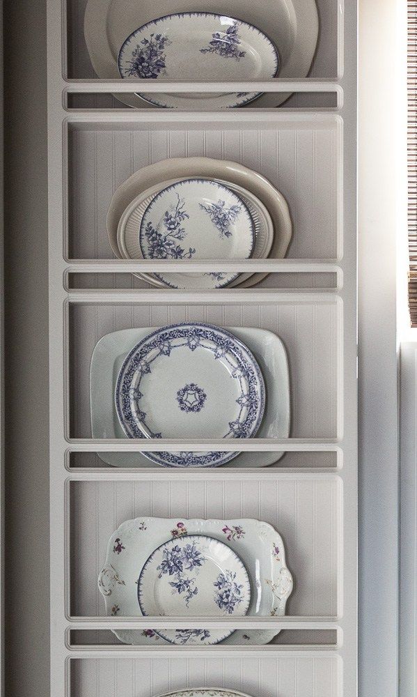 Classic English Country Christmas Style in a 17th-Century Manor Home #plateracks
