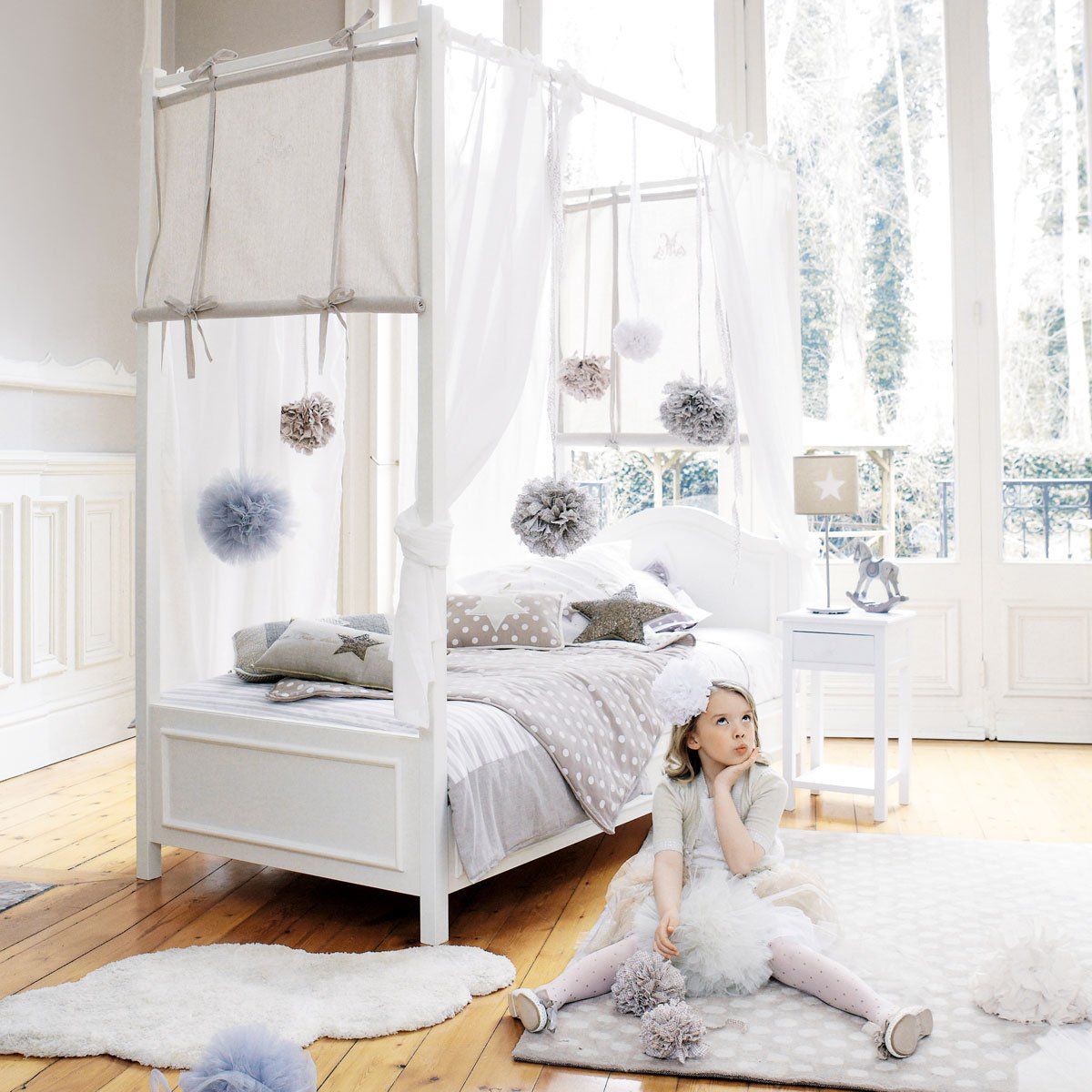 chambre fille esprit pure - blanc doré-argent - gris taupe Deco chambre fille esprit pure - blanc doré-argent - gris taupe Deco