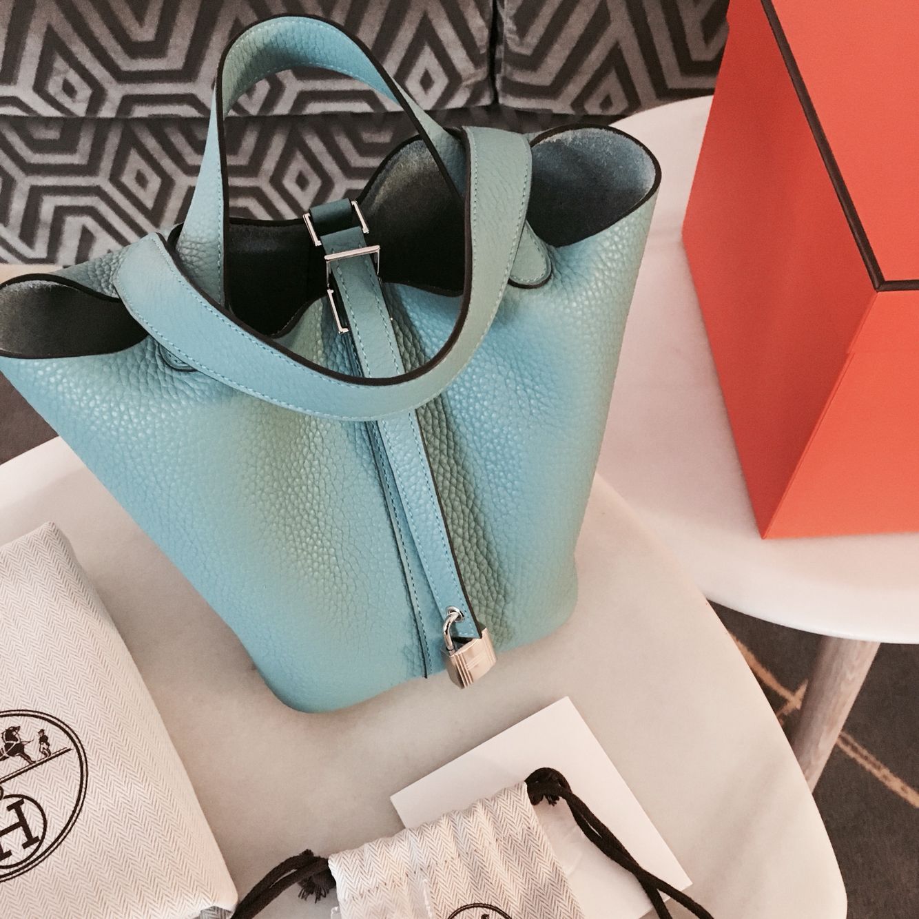 Hermes Picotin 18 Blue Saint Cyr Types Of Handbags Orange Boxes Hermes Picotin 18 Blue Saint Cyr Types Of Handbags Orange Boxes