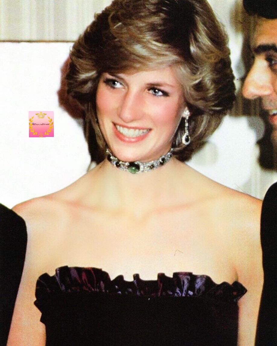 Diana Spencer, Princesa Diana, Chokers, Instagram, Aaa, Necklace, Fashion, Wales, Princesses