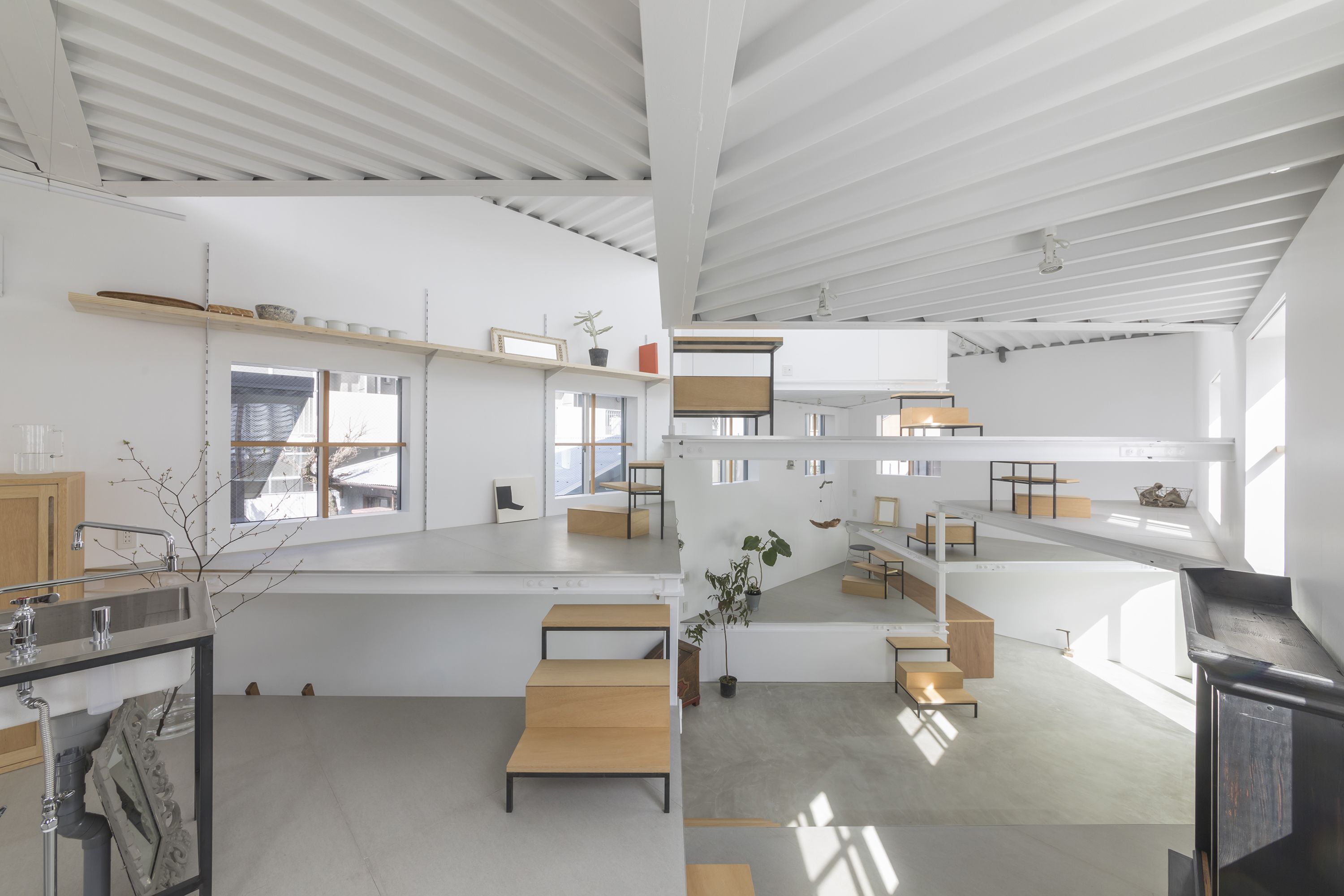 Vertical House Inside Small Muji Home Tiny House Cabin One Room Houses