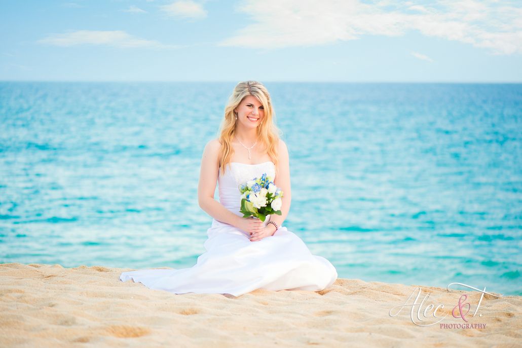 BouquetDay Beautiful bride, beautiful beach, beautiful