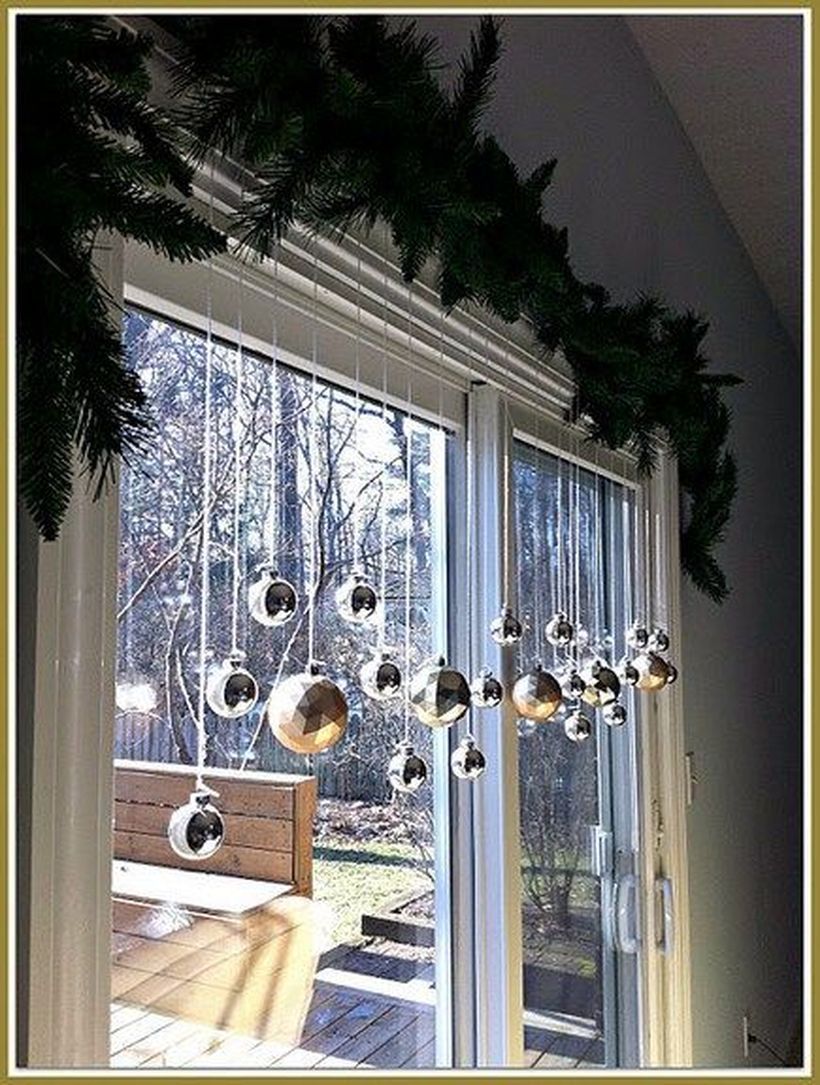 54 Easy Inexpensive Indoor Decorating Ideas for Christmas   Christmas