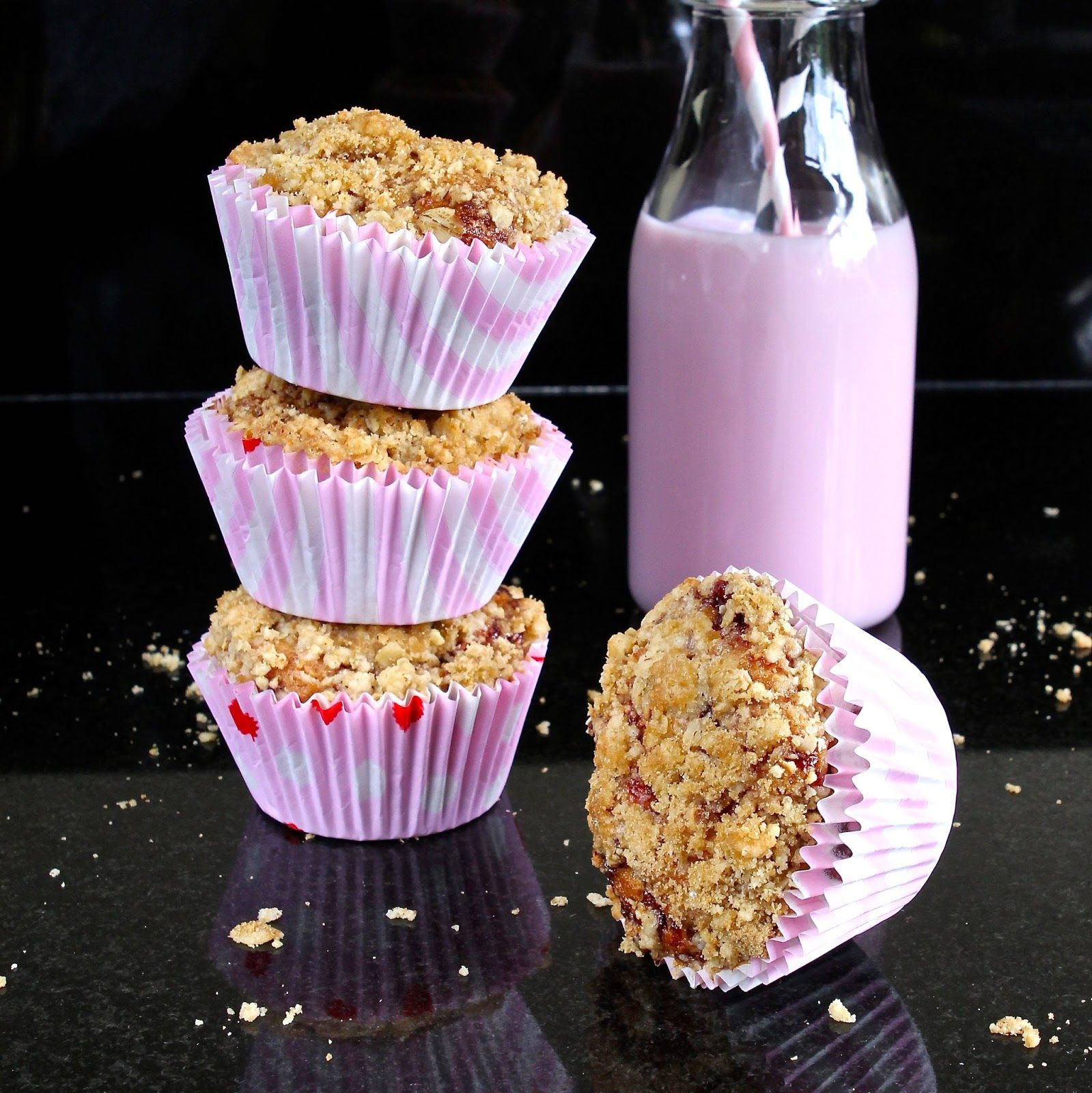 Gluten Free Alchemist: Strawberry Crumble Muffins (gluten free/dairy free)