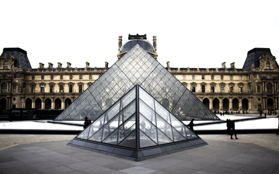 Secrets Of The Louvre Museum In Paris Louvre Paris Paris City Guide Louvre Museum