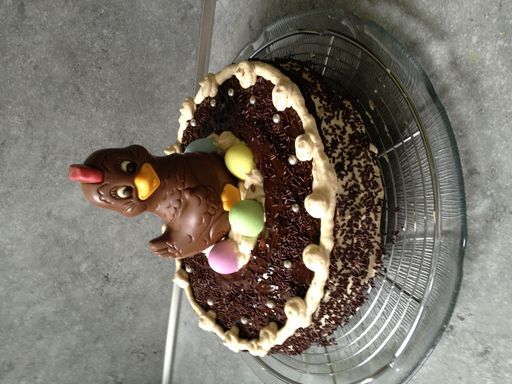 Recette Gateau Avec Les Restes De Chocolats De Paques Ou De Noel En Video Recette Recette Gateau Chocolat Paques Chocolat
