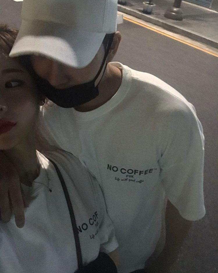 月 オルチャンカップル 韓国人カップル ロマンチックなカップル 月 オルチャンカップル 韓国人カップル ロマンチックなカップル