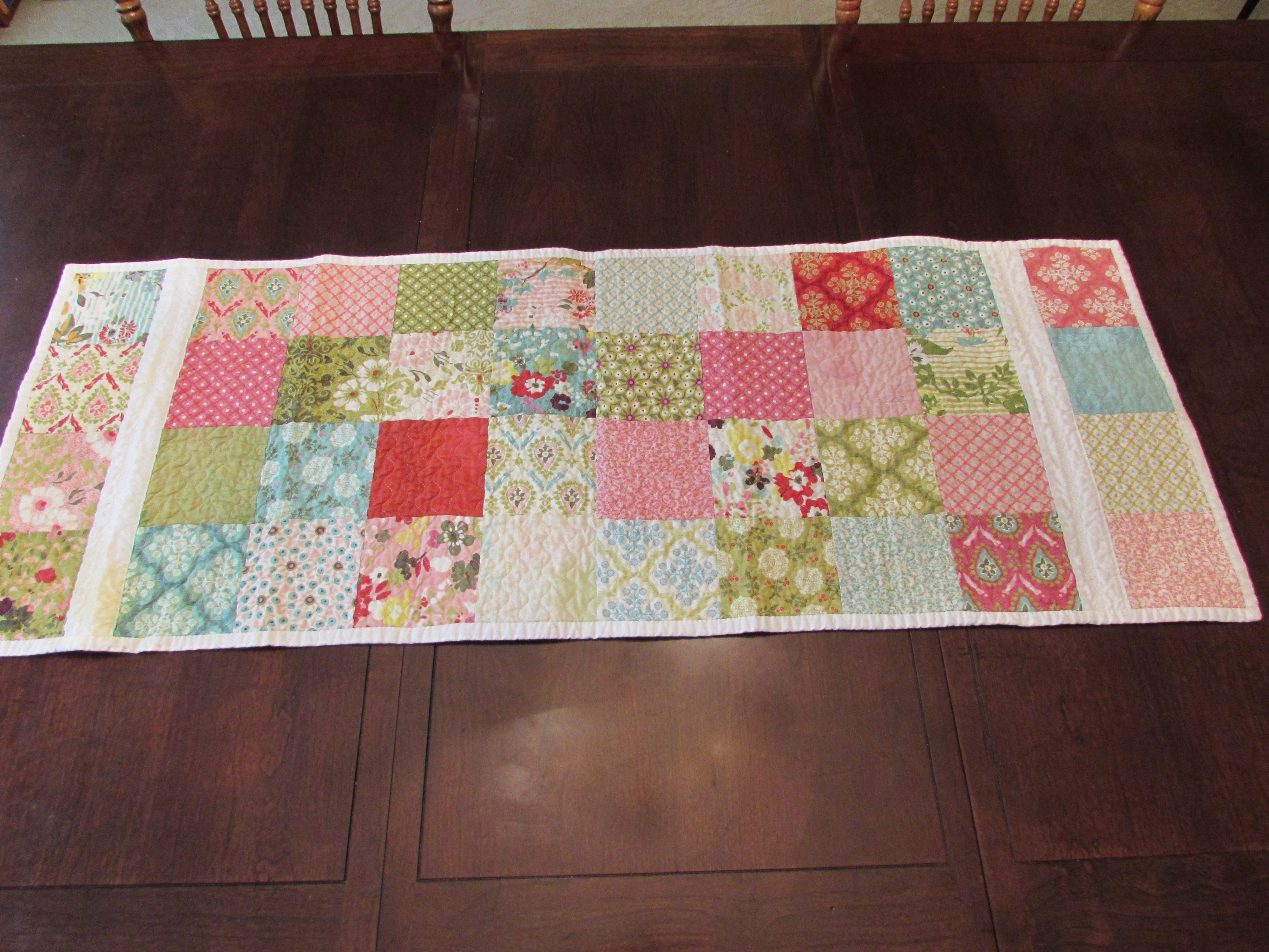 Free Table Runner Patterns Using Charm Packs Ideas 3 Pin by CJ Callaway on Table runners Charm pack patterns