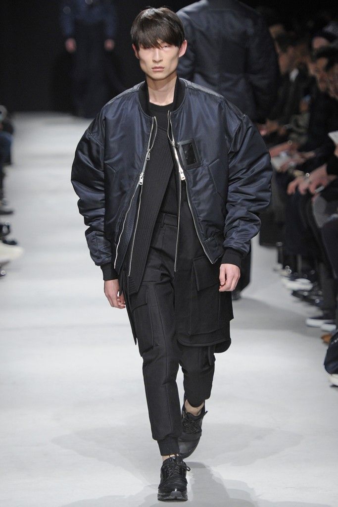 Juun J Men S Rtw Fall 15 Slideshow メンズファッション メンズファッションスタイル ミリタリー スタイル Juun J Men S Rtw Fall 15 Slideshow メンズファッション メンズファッションスタイル ミリタリー スタイル