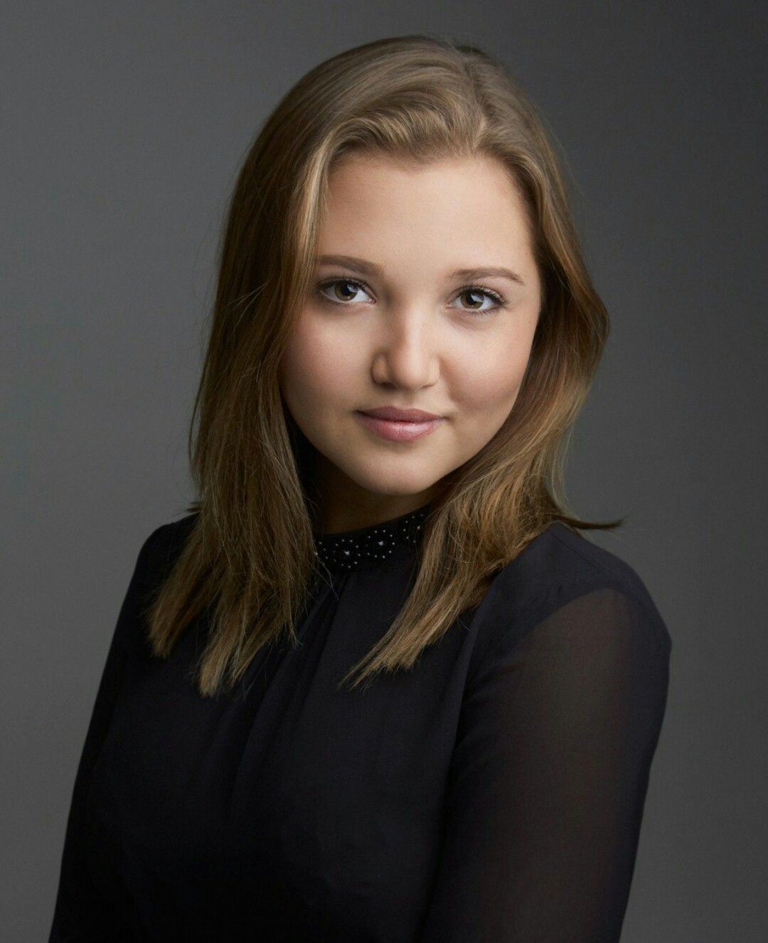 Mia McKenna-Bruce Mia McKenna-Bruce
