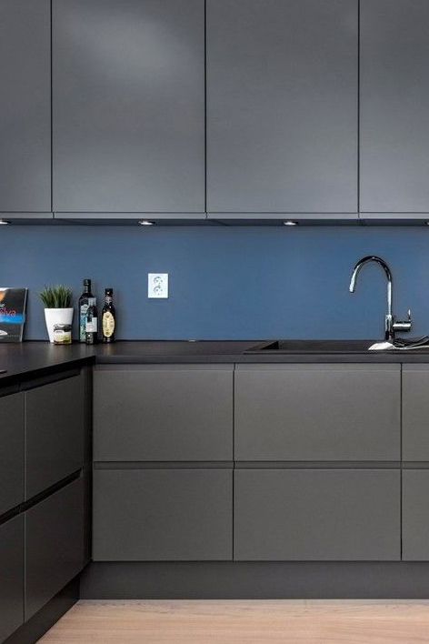 GrÃ¥t køkken i trend venezia mat line fra aubo køkken & bad. #kitchen ... Badeværelse aubo