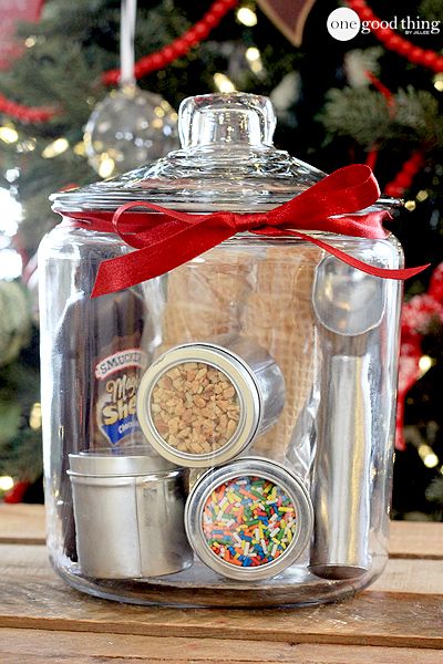 10 Unique Gift Ideas For An Amazing Gift In A Jar Diy Hostess Gifts Mason Jar Gifts Diy Jar Gifts