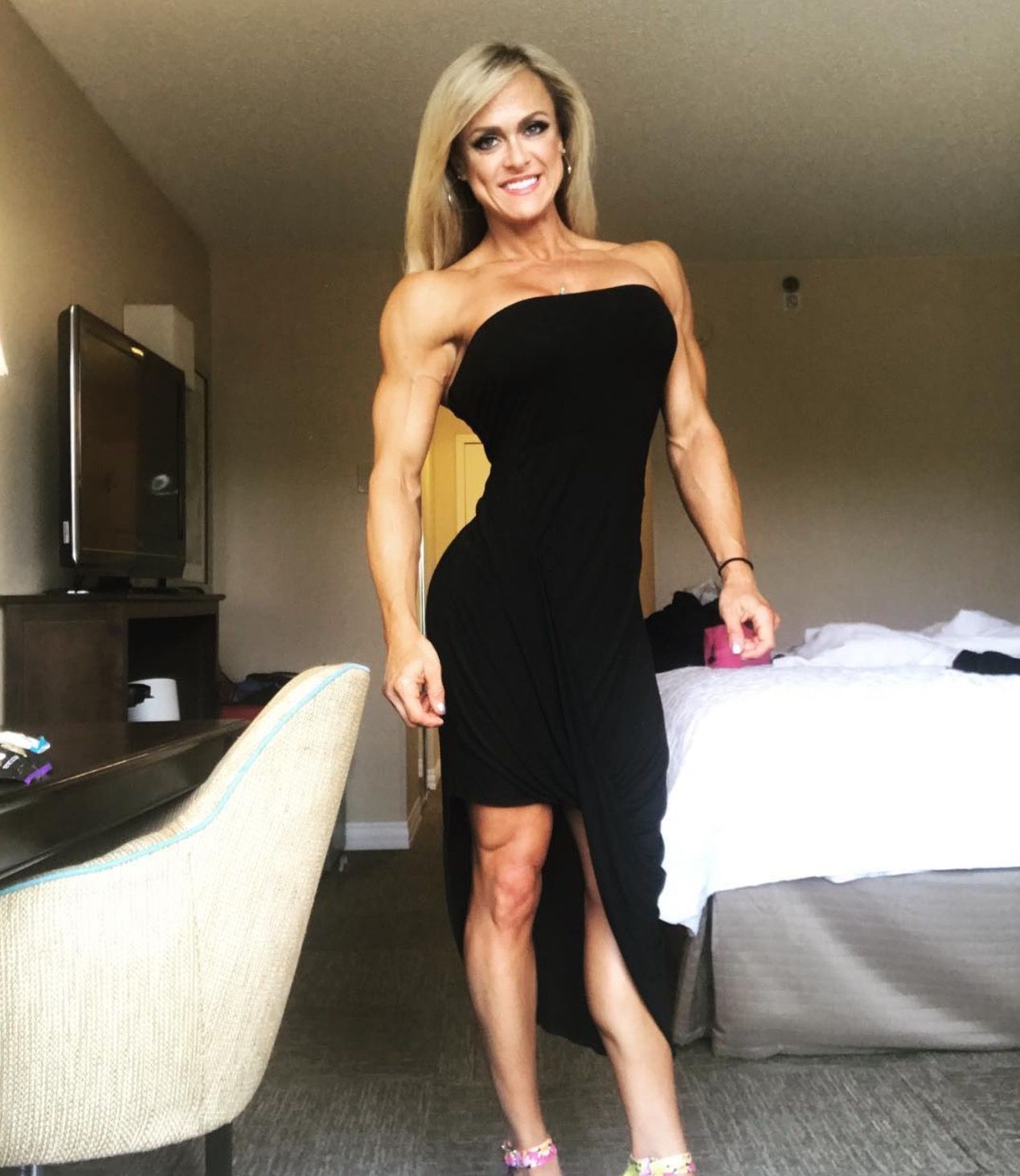 Gennifer Conn Strobo Strapless Dress Formal Fitness Models Female Fit Women