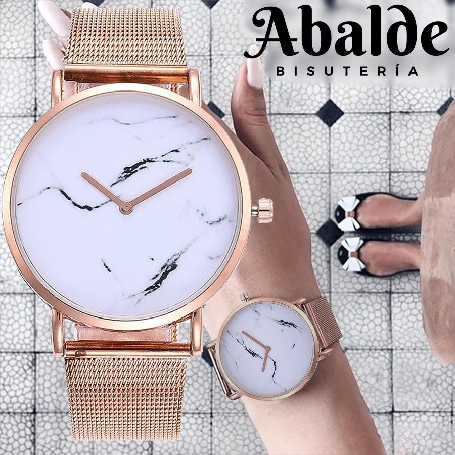 Detalles de Set de Joyas Pendientes Collar Trébol Suerte Set de relojes de pulsera de hombre y mujer | Vector Gratis