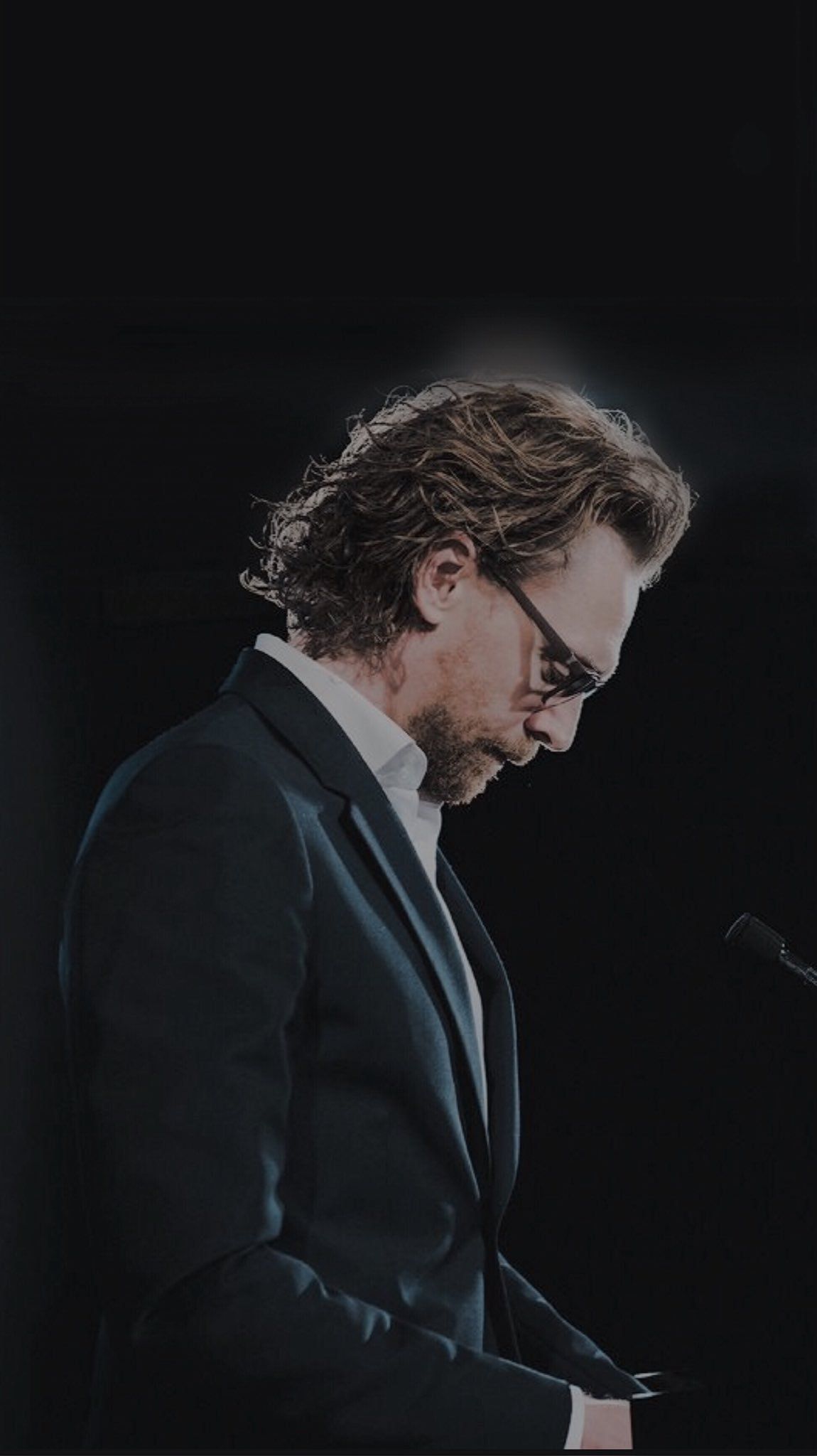 📍Avengers wallpaper 📍𝑭𝒐𝒓 𝒎𝒐𝒓𝒆 𝒍𝒊𝒌𝒆 𝒕𝒉𝒊𝒔 ,𝒇𝒐𝒍𝒍𝒐𝒘 @𝒋𝒆𝒐𝒏𝒋𝒖𝒏𝒈𝒌𝒐𝒐𝒌11 | Tom ... Tom Hiddleston Loki Avengers Wallpaper