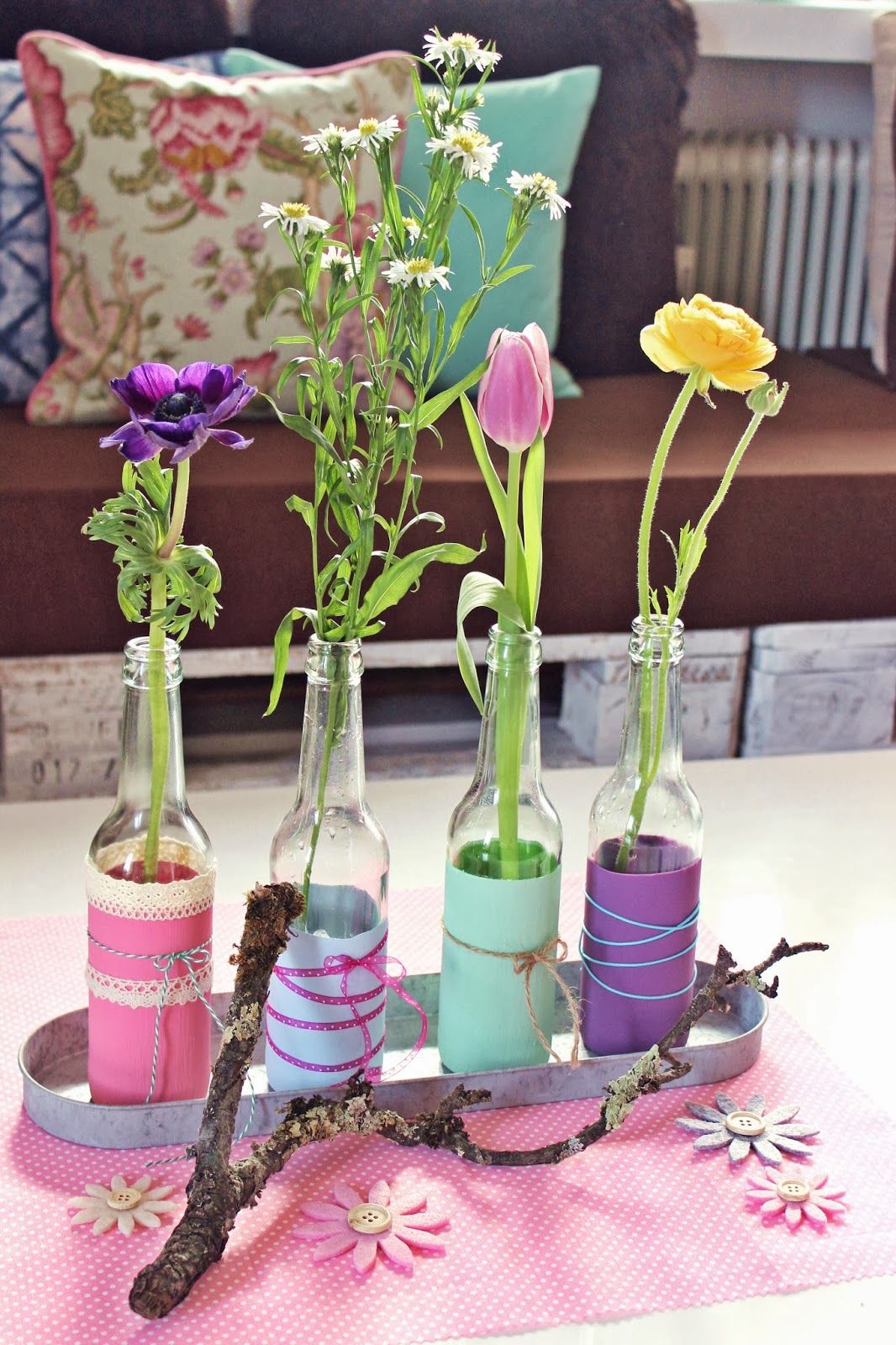 {DIY} Vasen aus alten Flaschen Alte flaschen, Basteln mit flaschen, Bunte vasen {DIY} Vasen aus alten Flaschen Alte flaschen, Basteln mit flaschen, Bunte vasen