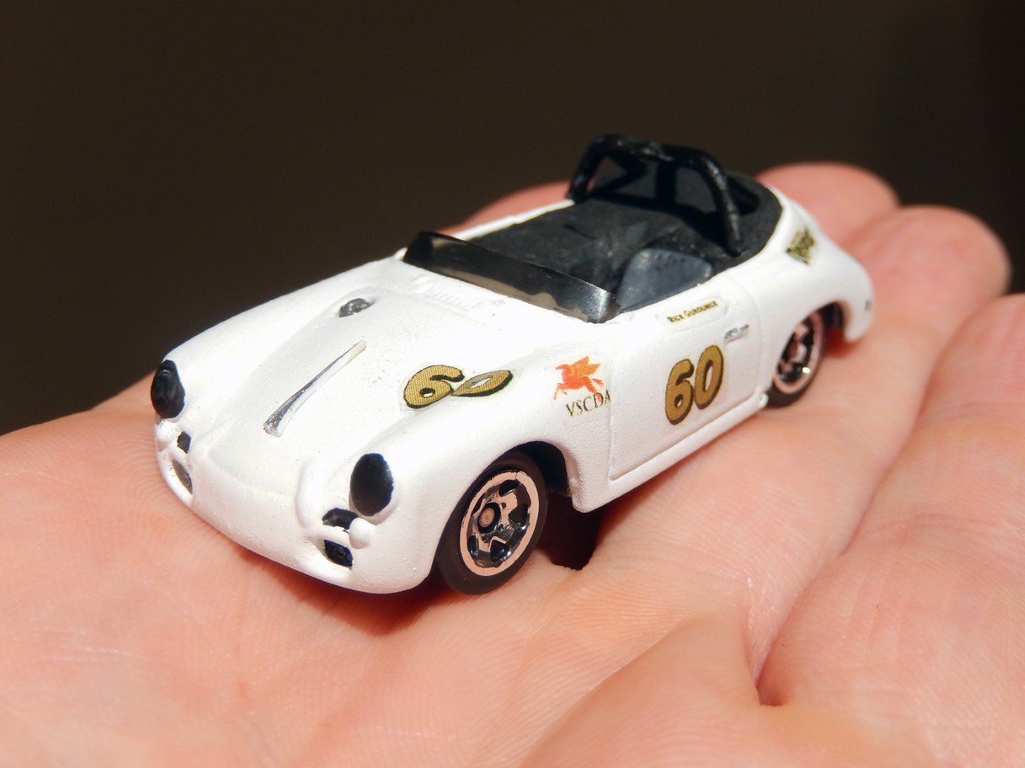 2018 is the 50th anniversary of the introduction of Hot Wheels, Mattel’s line of die-cast toy cars. You can celebrate in true maker style by creating your own customized Hot Wheels car. Homemade Wedding Gifts, Homemade Anniversary Gifts, Anniversary Gifts For Couples, 50th Anniversary, Custom Hot Wheels, Hot Wheels Cars, Ho Slot Cars, Miniature Cars, Birthday Gifts For Sister