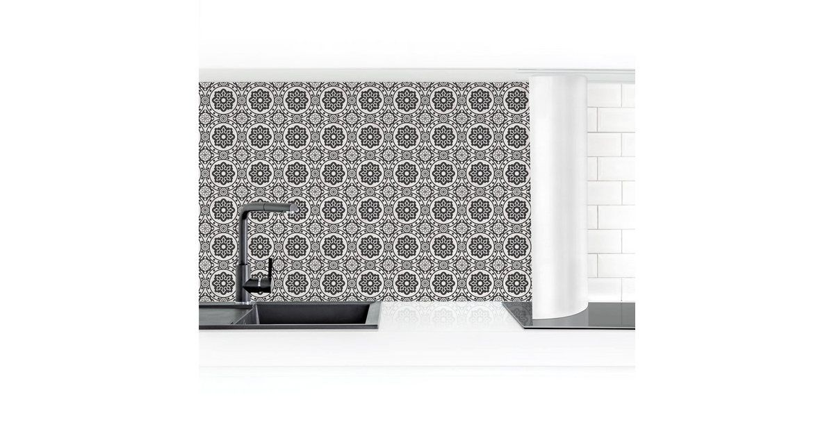 Küchenrückwand »Florale Fliesen schwarz-weiß«