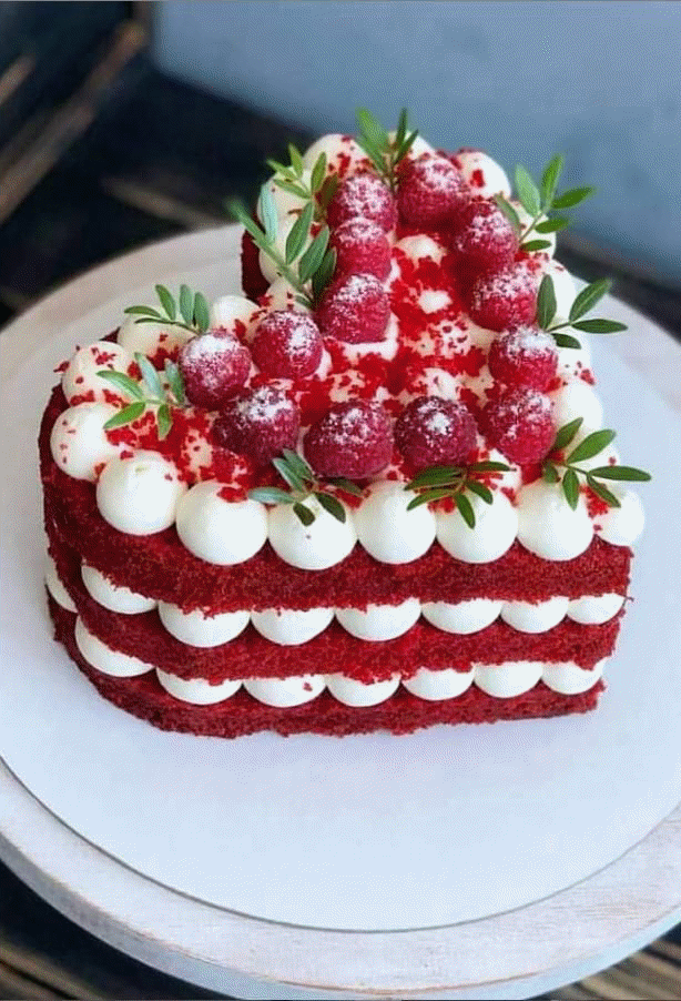 4 Einfache Herz Kuchen Entwurfe Fur Valentinstag Dieser Einfache Herzkuchen Kommt Zusammen Mit Zwei Kuchen Und Zw Fun Desserts Valentines Day Cakes Mini Cakes